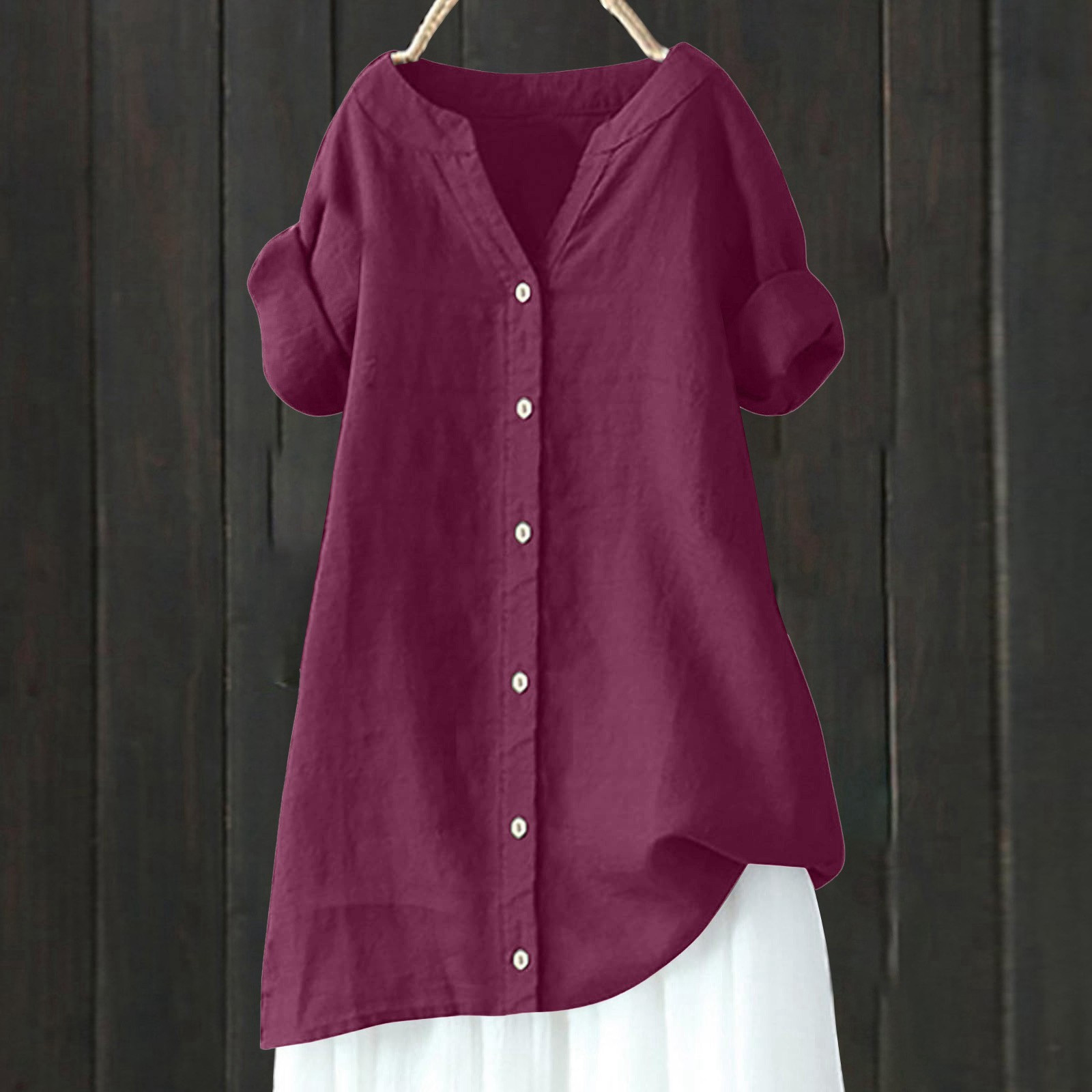 thumbnail image 2 of Camisa de lino para mujer: talla grande, manga corta, cuello en V, color liso, 2 of 4